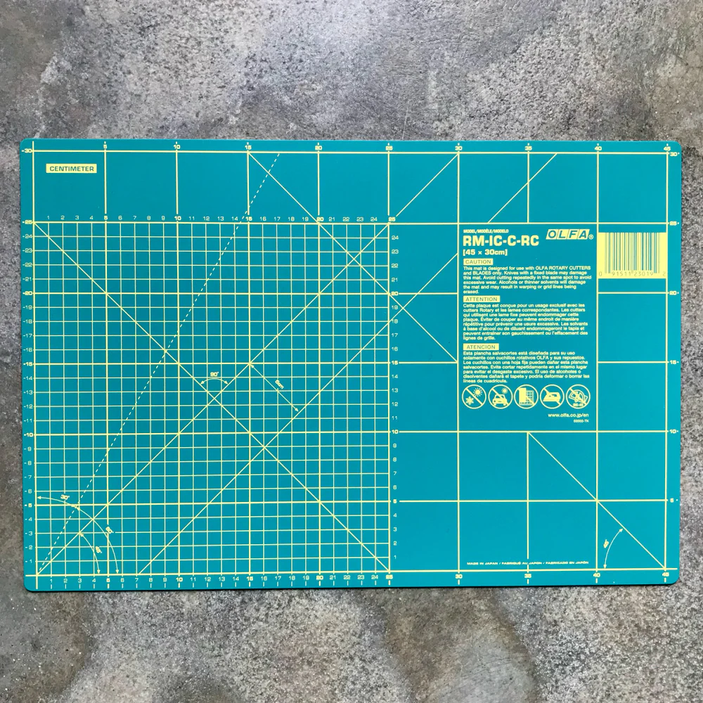 PRYM/OLFA Rotary Cutting Mat - Image 3