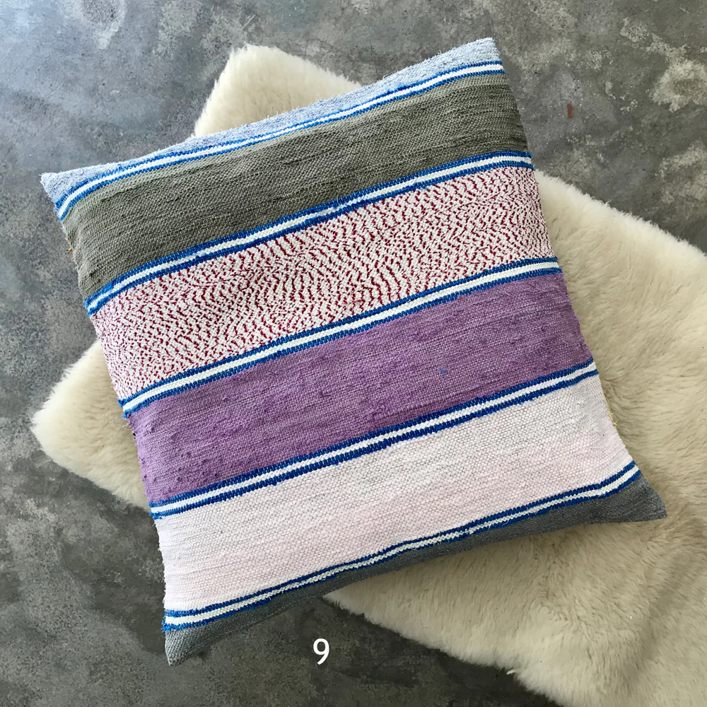 Handwoven rag pillow cover - Image 11