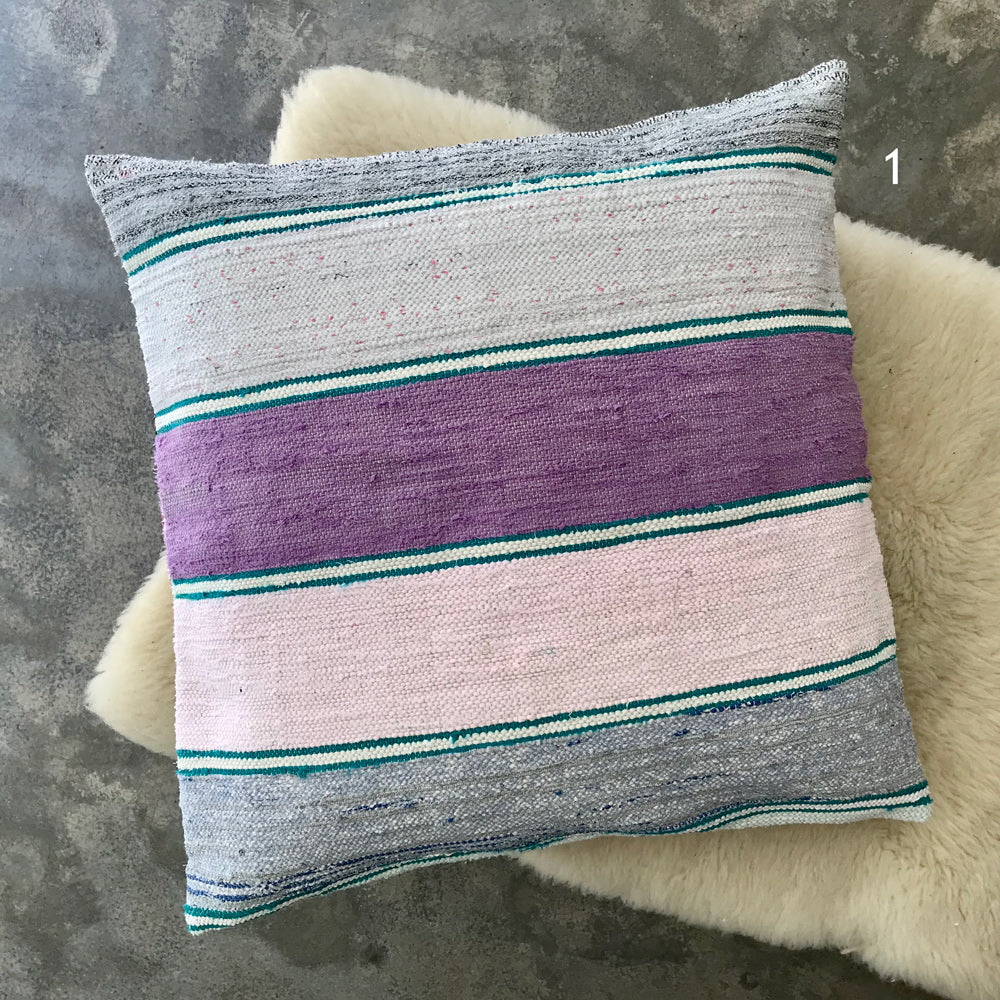 Handwoven rag pillow cover - Image 3