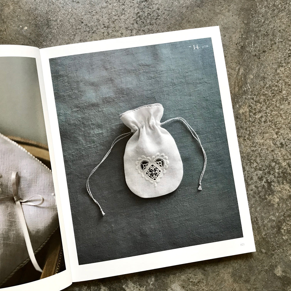 HEDEBØ: Traditional Danish white embroidery | ＨＥＤＥＢＯ　デンマーク伝統の白糸刺繍 - Image 3