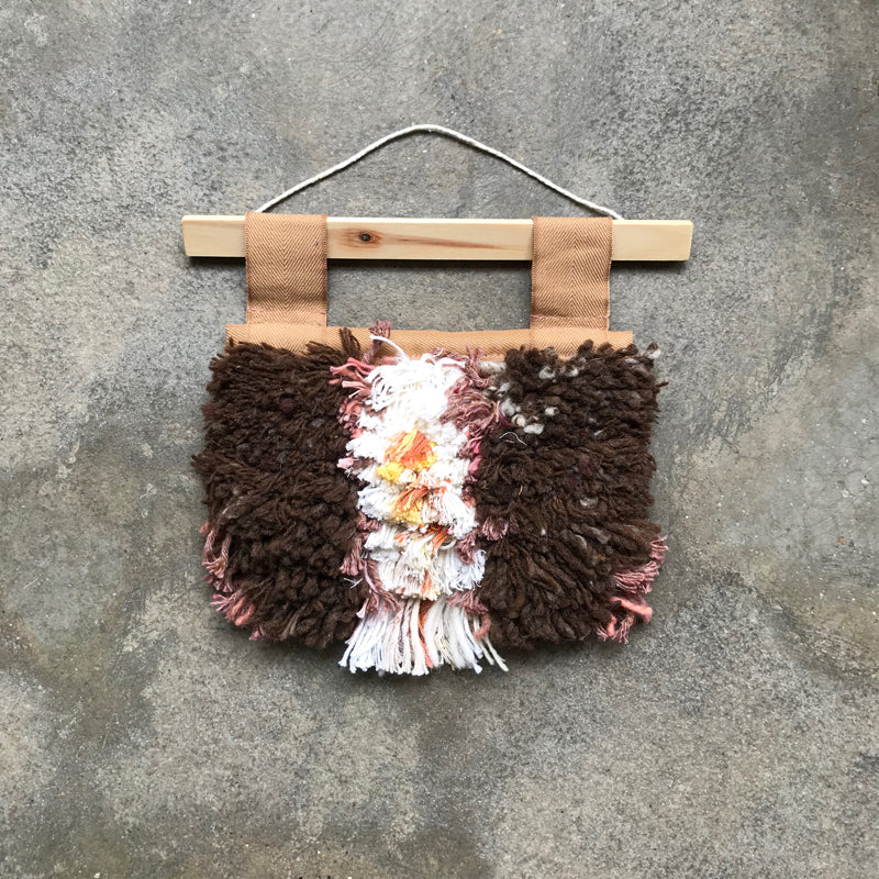 Introduction to latch hook tapestry with Andreia Marques - 27 SEP - Image 3