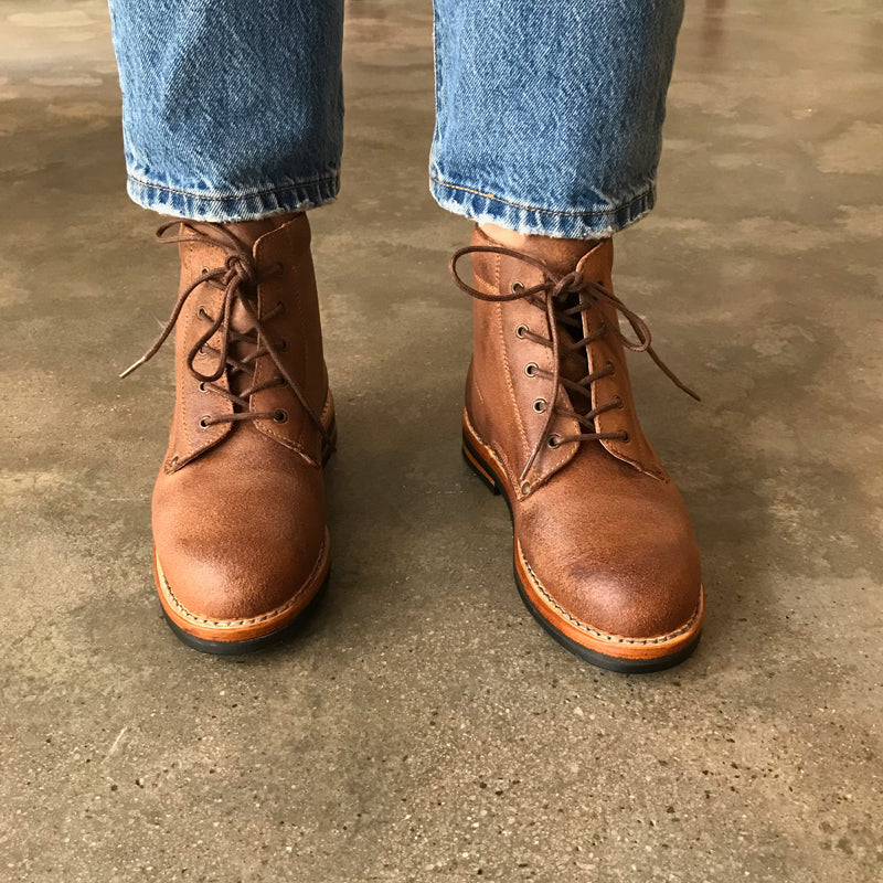 Bota com sola de pneu - Image 5