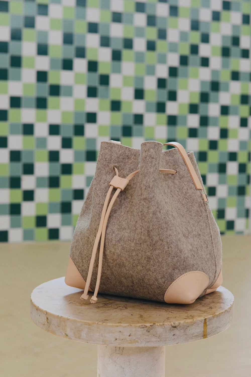 Small bucket bag - Image 5